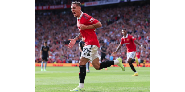 Manchester United verslaat rivalen om te winnen Manchester United verslaat rivalen om te winnen